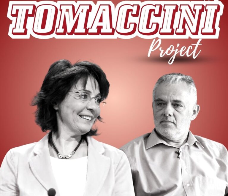 Η κ. Μαρία Δαμανάκη και ο κ. Γιάννης Σπιλάνης δοκιμάζουν το “TOMACCINI”
